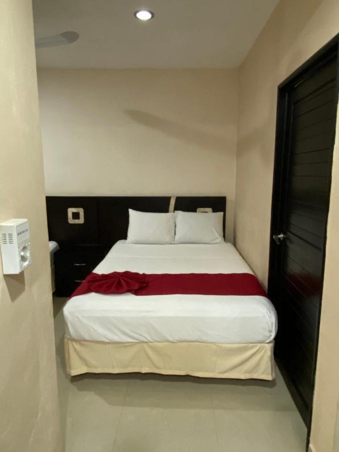 Suites La Roca By R&T Κανκούν Εξωτερικό φωτογραφία