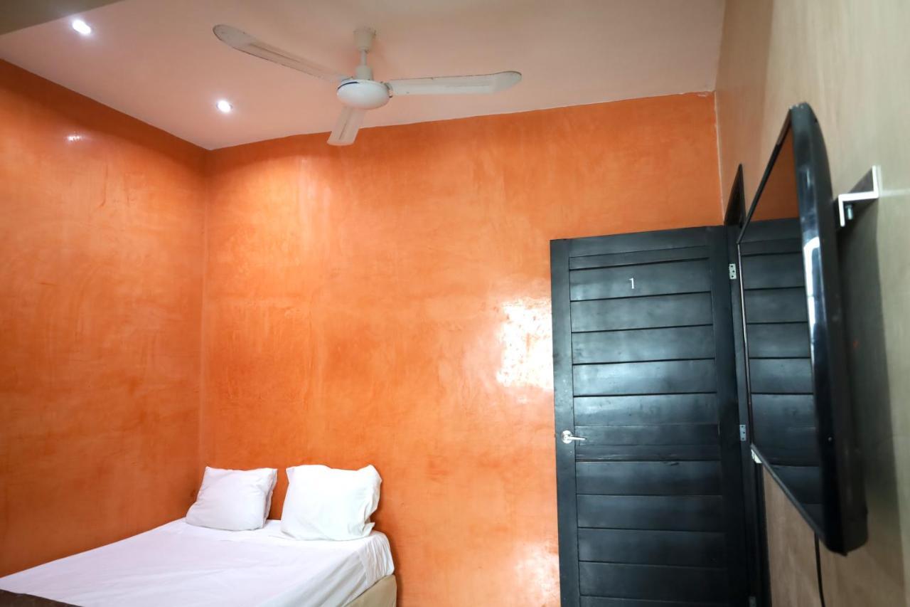 Suites La Roca By R&T Κανκούν Εξωτερικό φωτογραφία